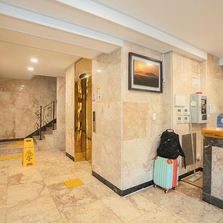 J2 Family Hotel Jeju Esterno foto